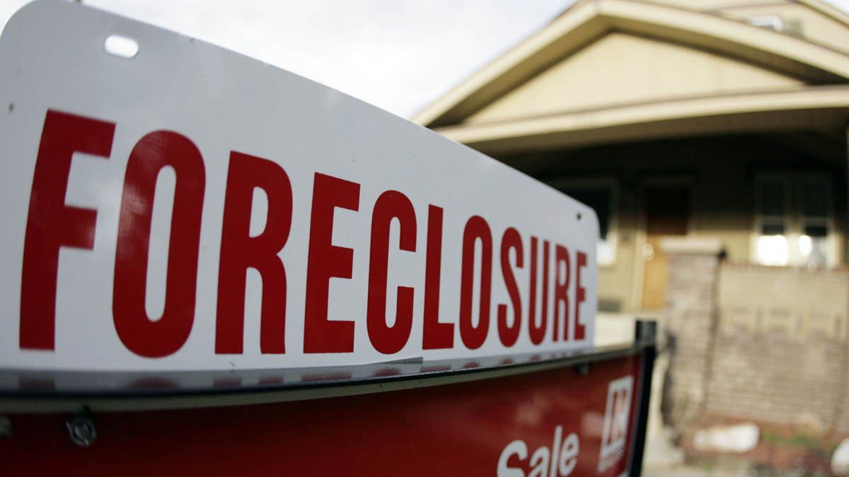  If Congress doesn't renew a 2007 law on mortgage debt forgiveness, homeowners could see their 2014 income tax bills spike. (AP Photo/David Zalubowski) 