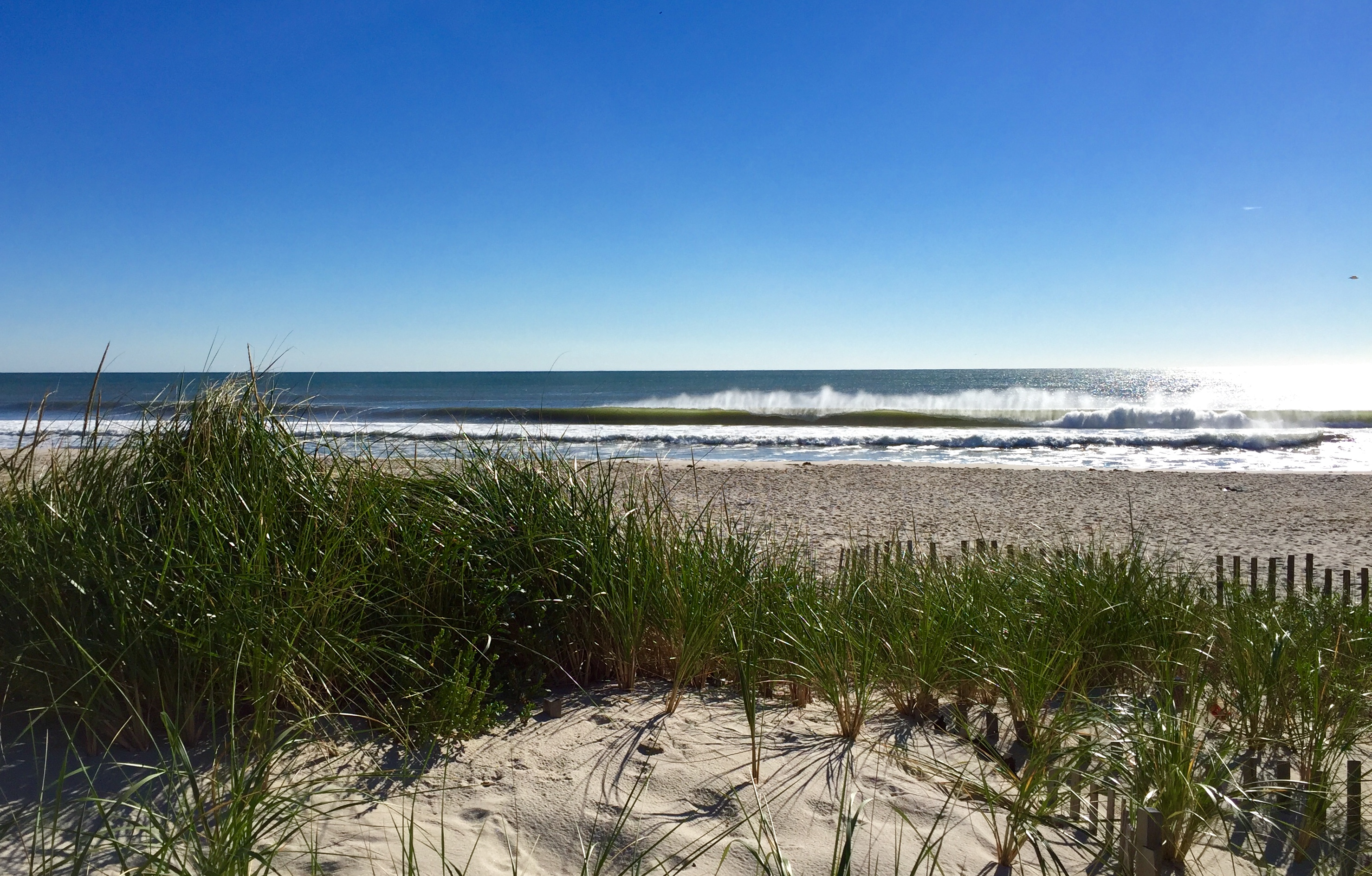  A breaker off South Seaside Park Monday morning. (Photo: Justin Auciello/JSHN) 