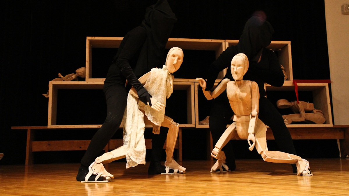  Puppeteers Tabitha Allen and Sarah Schol rehearse Gesualdo, in Heaven, an experimental puppet show opening on Feburary 14th. (Kimberly Paynter/WHYY) 