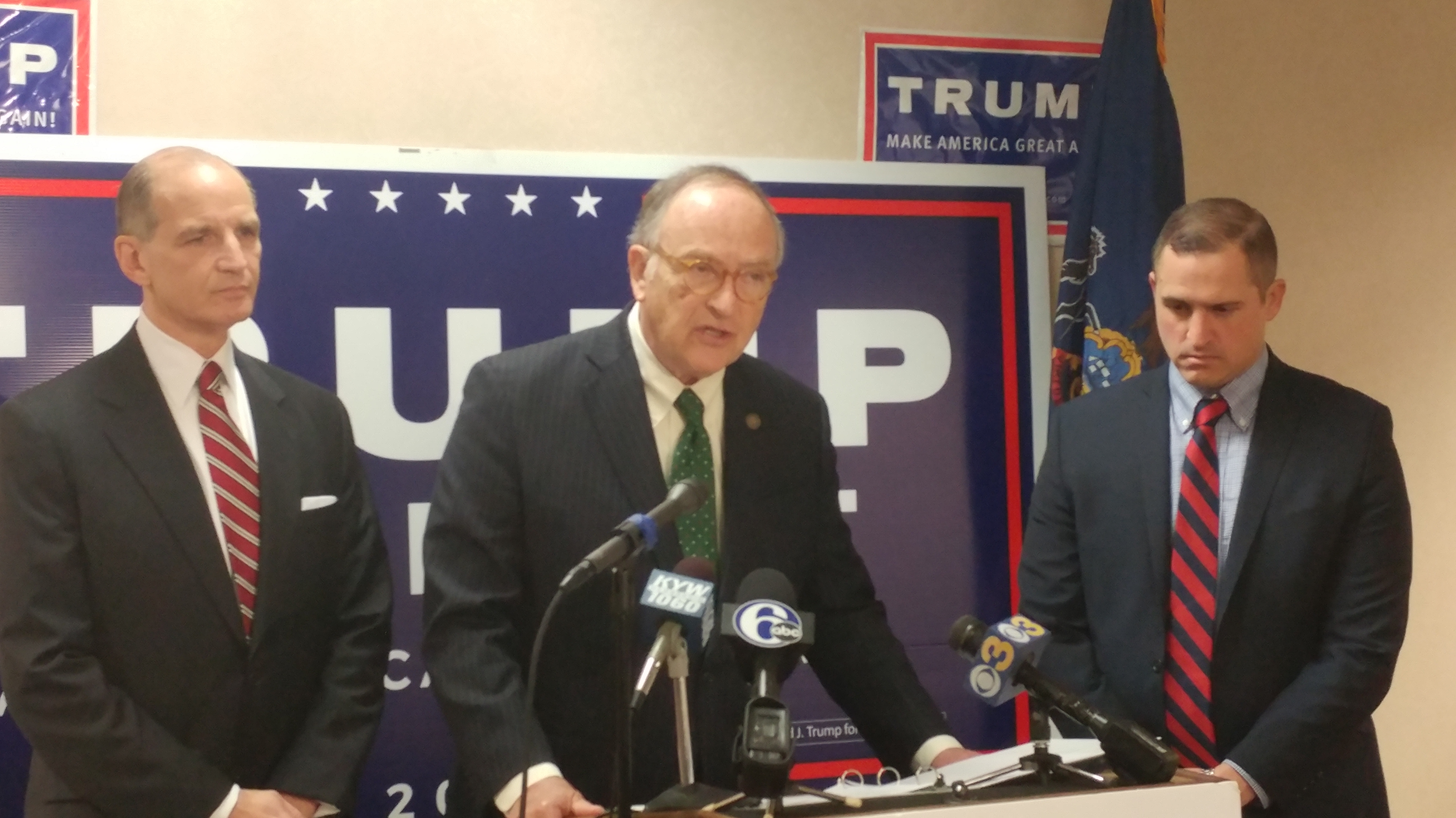 Pennslvania State GOP Chairman Rob Gleason (center)  (Tom MacDonald/WHYY)