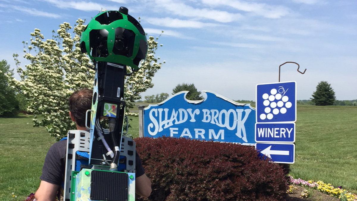  Google Trekking at Shady Brook Farm (Tom MacDonald/WHYY) 