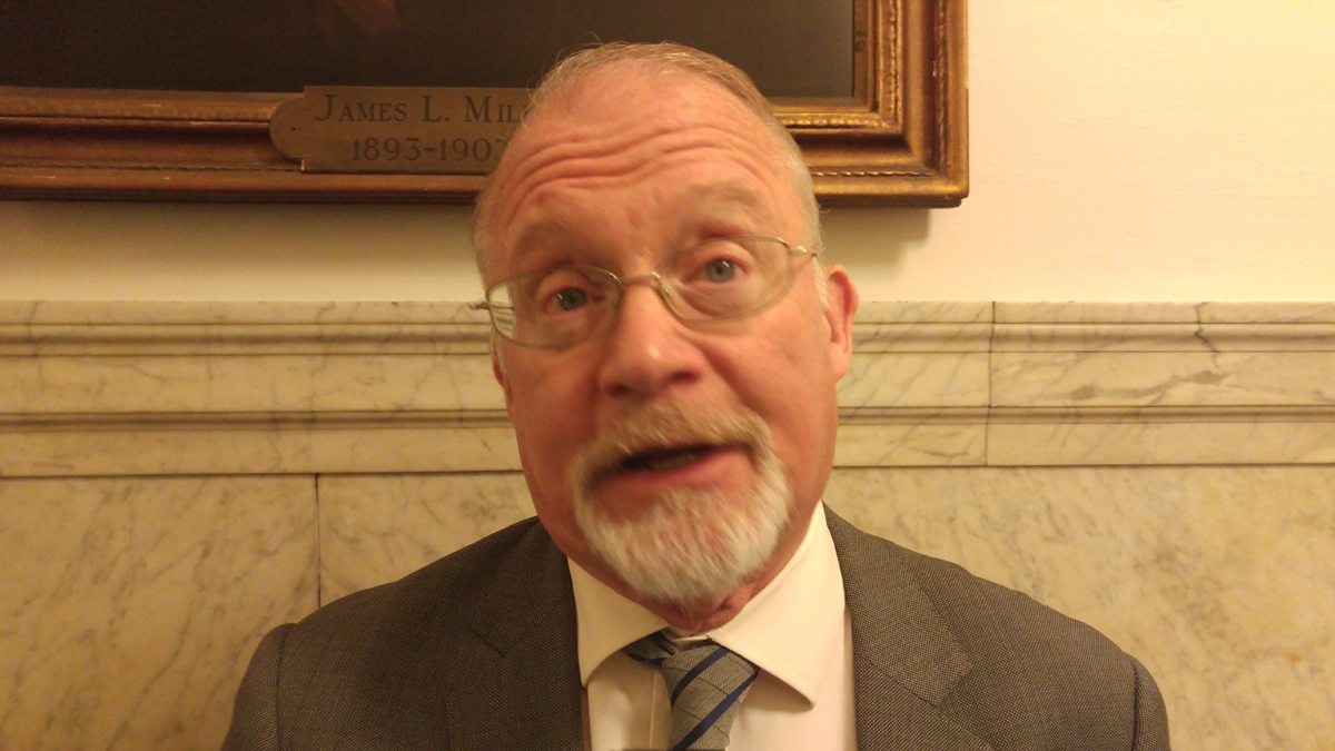  Councilman Bill Greenlee has proposed establishing the post in the city's managing director's office to act as a 'go-between' when employees accuse a business of wage theft. (Tom MacDonald/WHYY) 