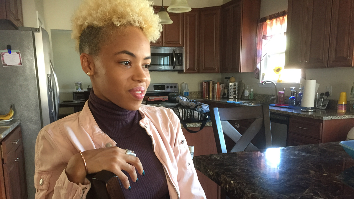  On Monday night’s premiere of NBC’s singing competition 'The Voice,' Claymont resident Nadjah Nicole, 23, landed a spot on Team Blake. (Zoe Read/WHYY) 