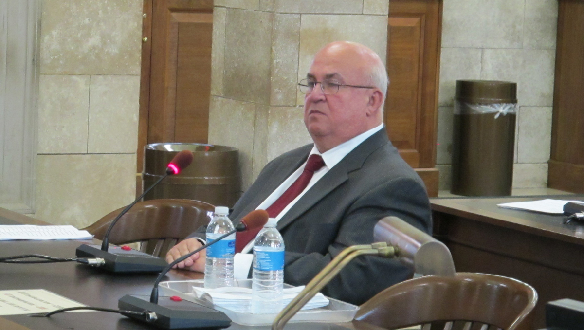  Judge Faustino Fernandez-Vina at Senate Judiciary Committee hearing (Phil Gregory/for NewsWorks) 