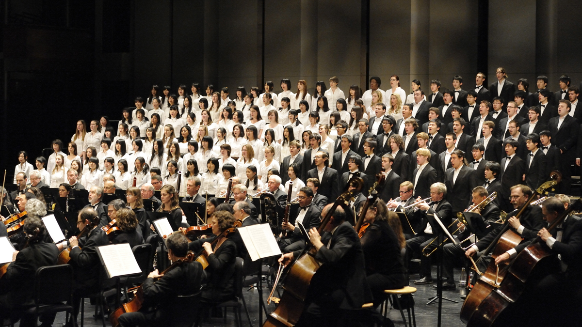 A Japanese choral group performs in New York as part of the Hand in Hand project. (Philaharmonia Orchestra of New York)
