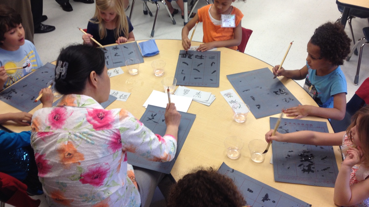 McIlvaine kindergarteners learn to write in Mandarin Chinese (Shana O'Malley/for NewsWorks)  