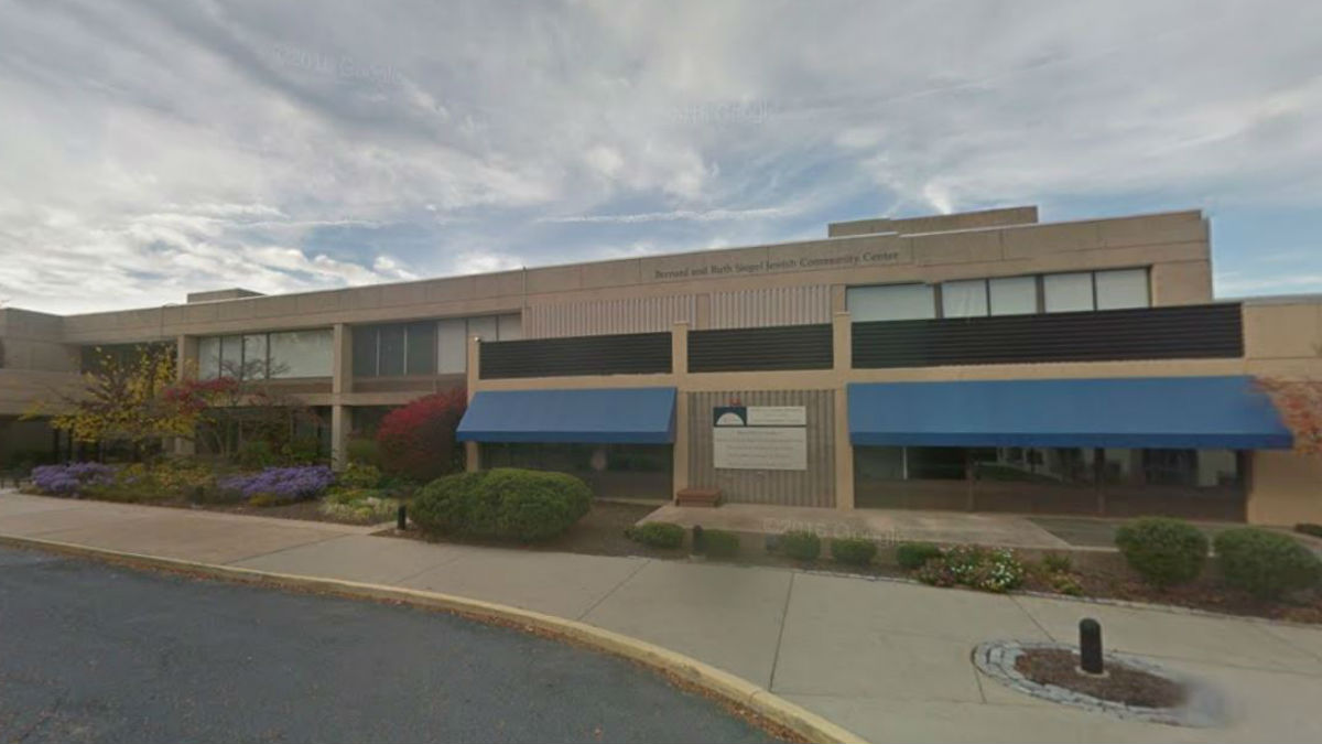  Police cars sit outside the Siegel JCC in Wilmington after a bomb threat was called in to the center in January. (John Jankowski for NewsWorks) 