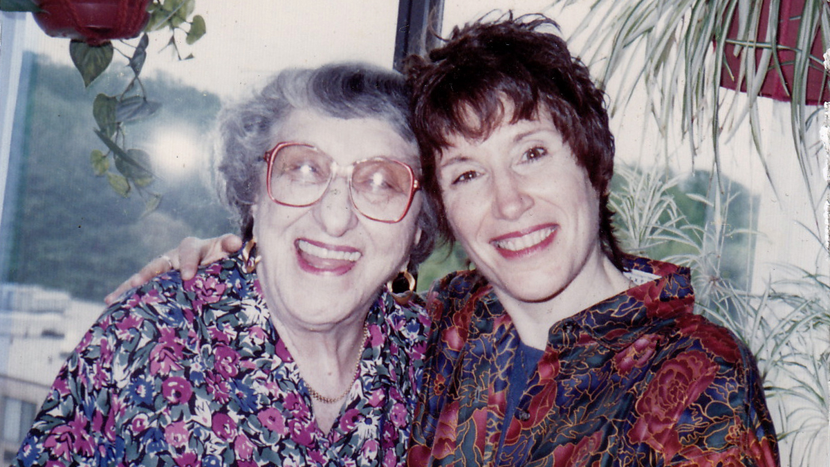  Joan Leof (right) is shown with her mother in this undated photograph. (Image courtesy of Joan Leof) 