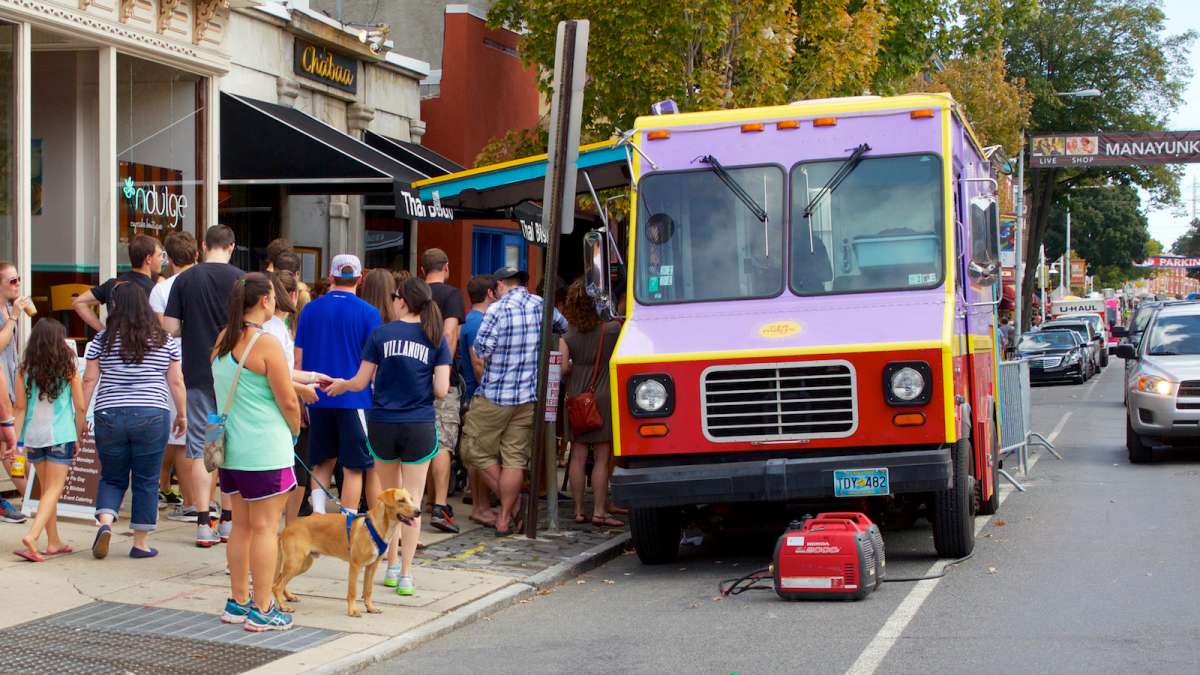  A scene from last year's Manayunk Fall StrEAT Festival. (Jana Shea/for NewsWorks, file) 
