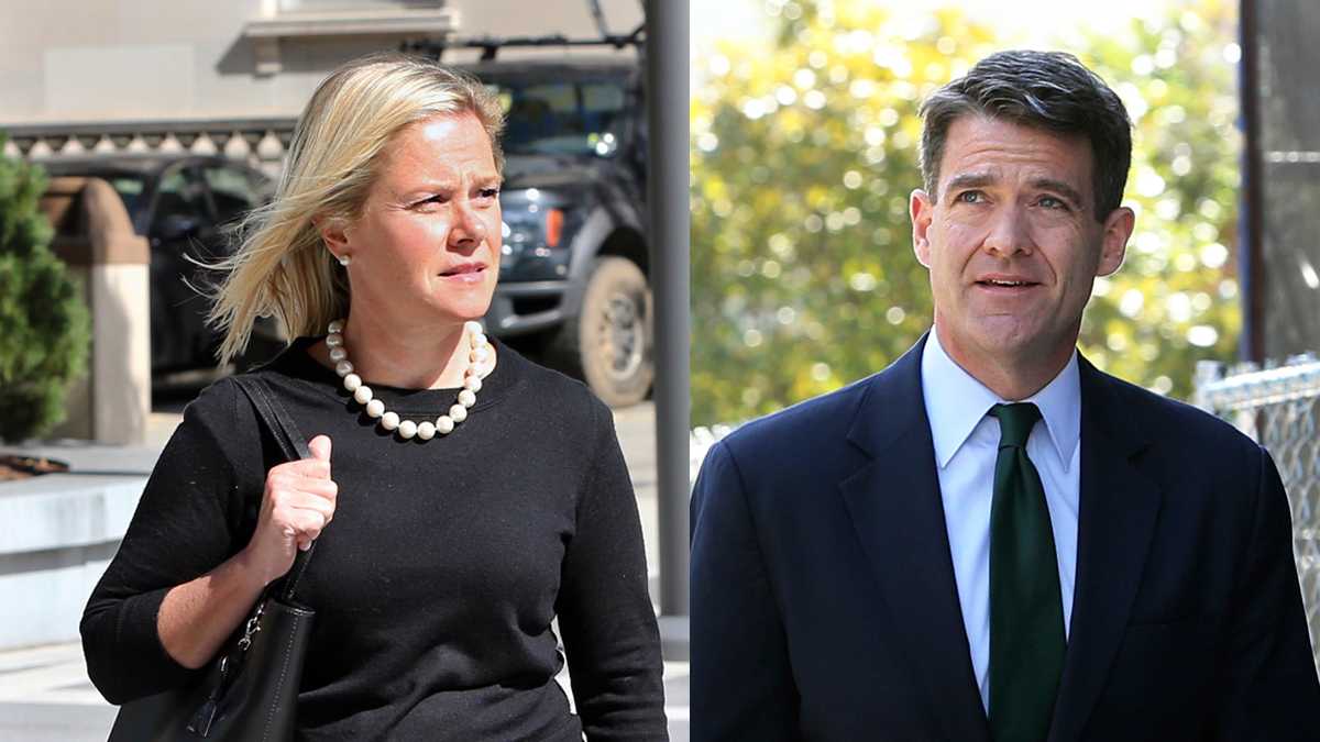 Bridget Anne Kelly (left) and Bill Baroni (right) (AP Photo/Mel Evans)