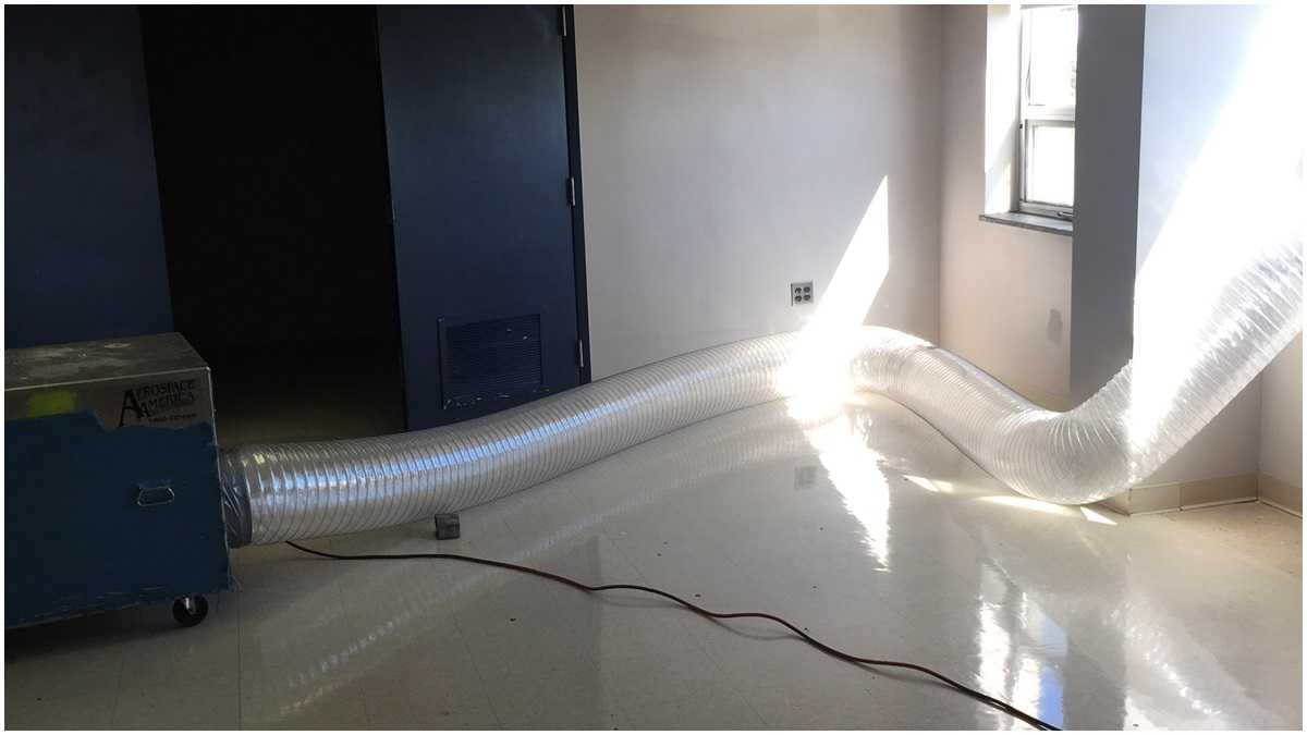 An air scrubber was in place earlier this year to address mold at Pulaski Elementary .(Nichelle Polston/WHYY)