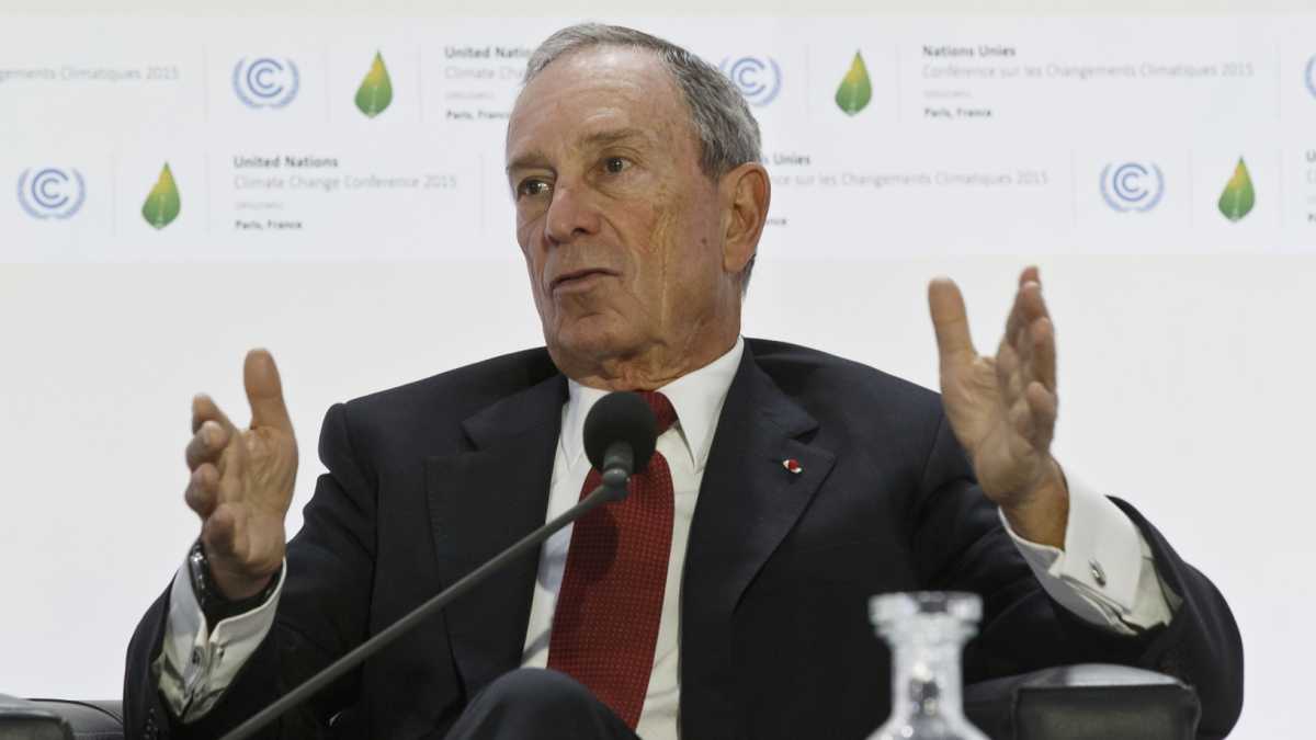  Former New York City Mayor Michael Bloomberg gestures as he speaks during a panel discussion on 'Climate Change and Financial Markets' at the COP21, United Nations Climate Change Conference, in Le Bourget north of Paris, Friday, Dec. 4, 2015. (Michel Euler/AP Photo) 