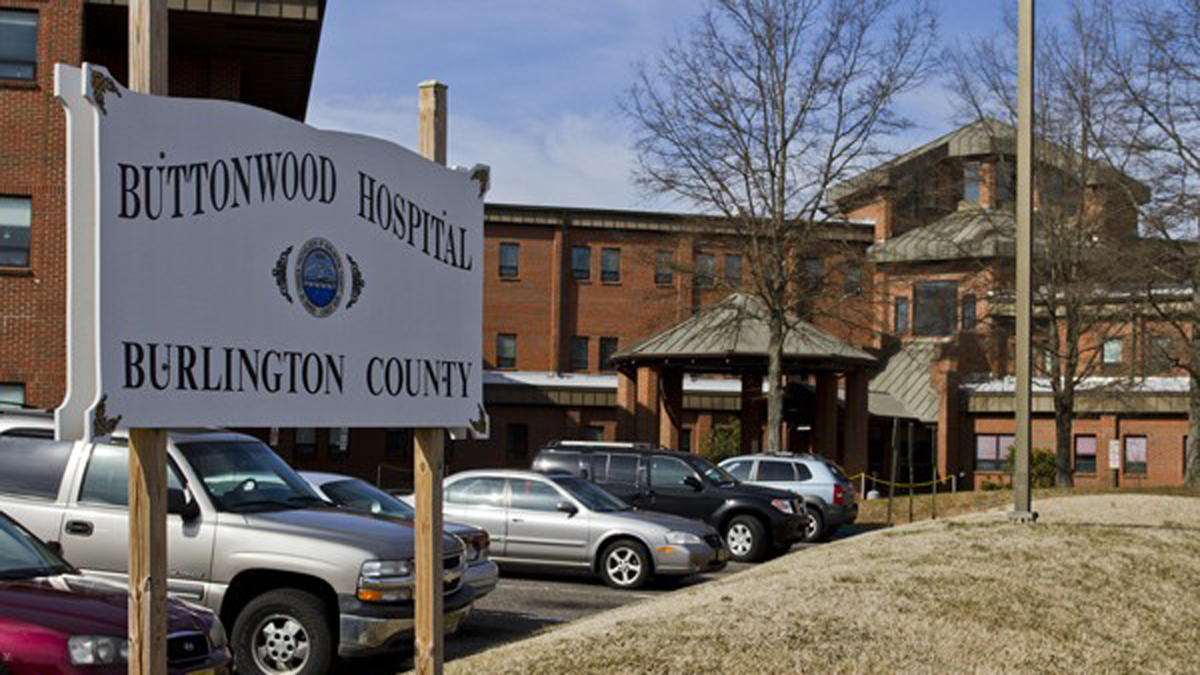  The front entrance of Buttonwood Hospital in Burlington County, New Jersey. The facility has been privatized (Will Stith/for NewsWorks) 