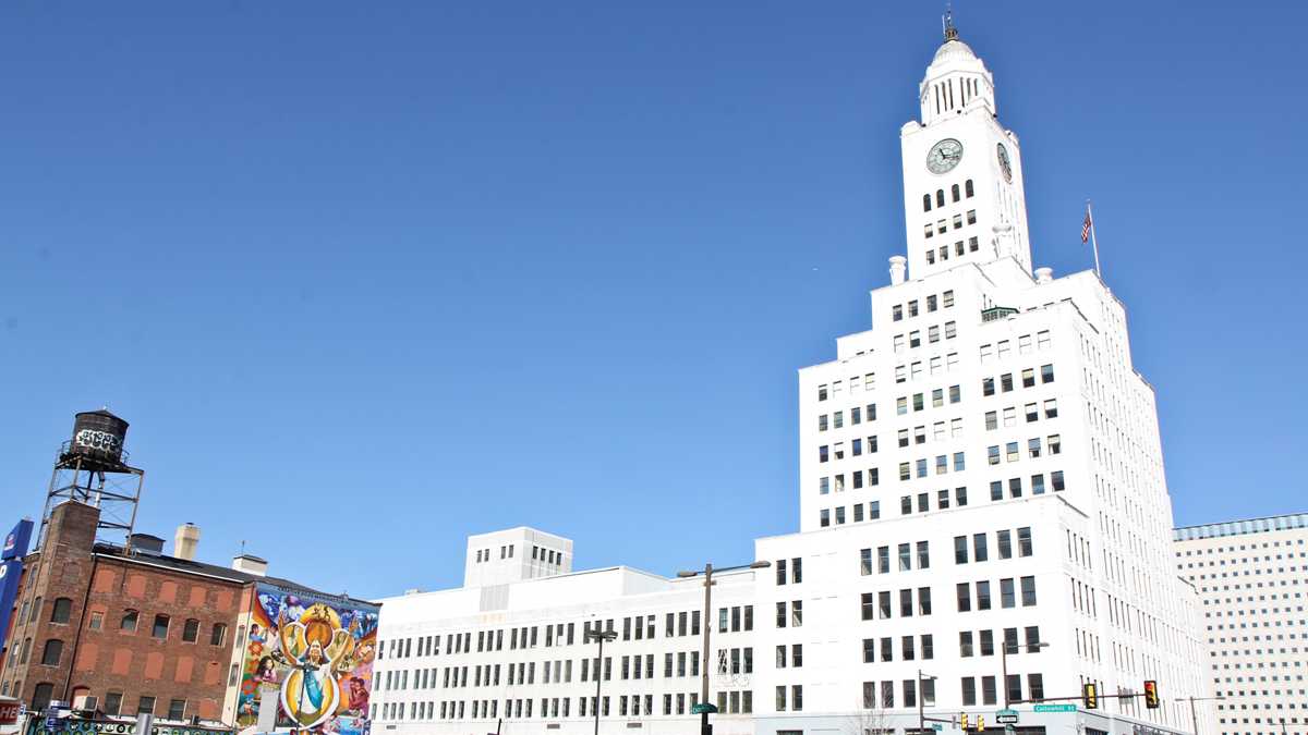 Mayor Jim Kenney says the former home of the Philadelphia Inquirer and Daily News at Broad and Callowhill streets could be a good fit for the police department. (Kimberly Paynter/WHYY