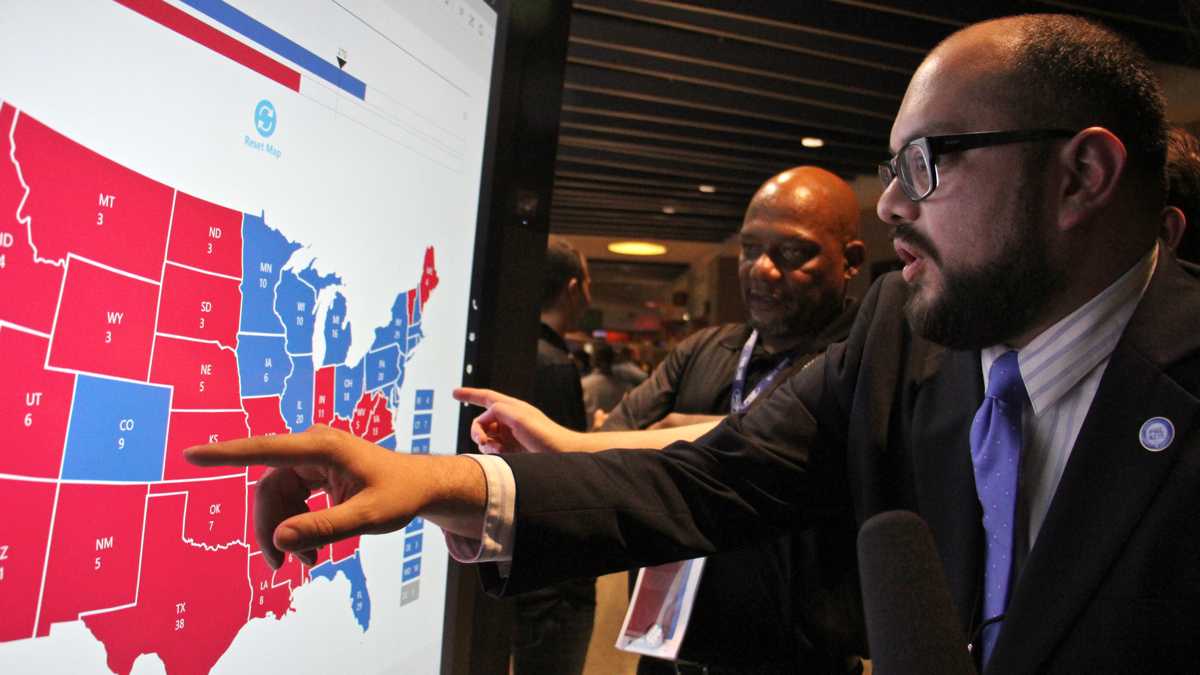 Christian Ucles of Iowa projects how the 2016 presidential election will play out state-by-state
