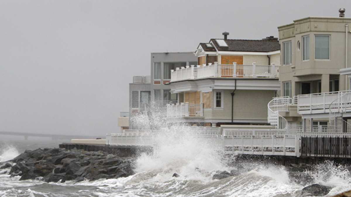  Homes along the New Jersey shoreline were battered during Hurricane Sandy (NewsWorks Photo, file) 