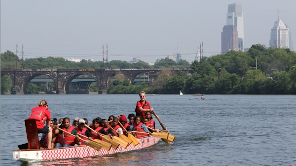 Saturday's Philadelphia Dragon Boat Races will leave much of Kelly Drive closed to traffic for much of the day. (Emma Lee/for NewsWorks)