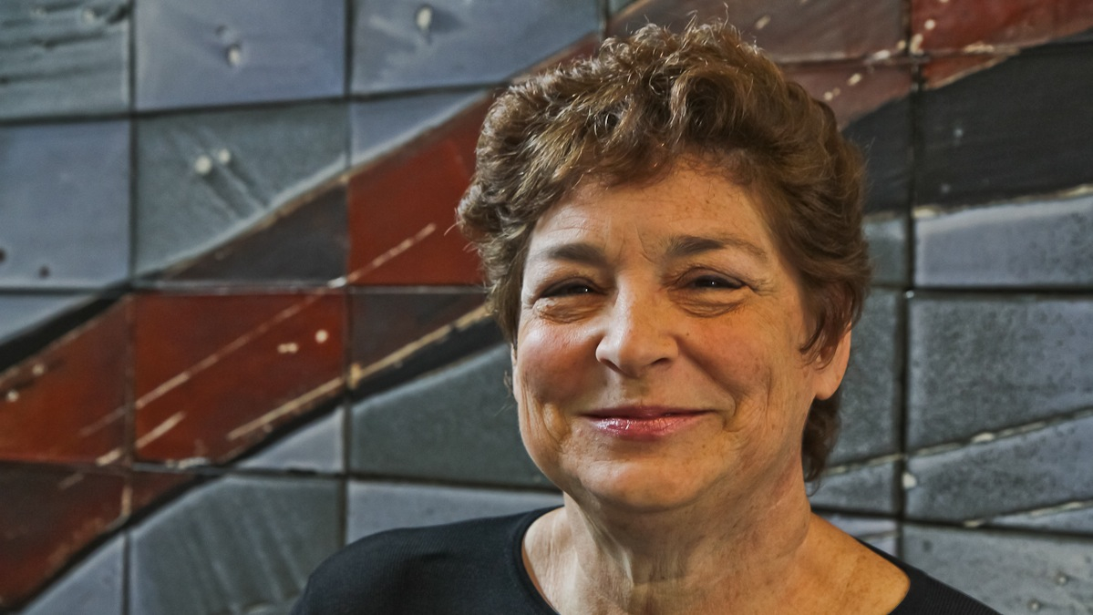 Leslie Handler at WHYY studios. (Kimberly Paynter/for The Pulse)