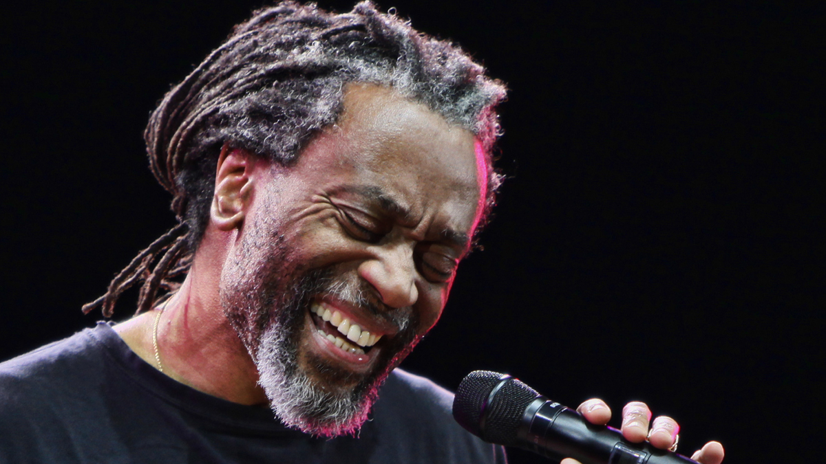 FILE - In this Jan. 27, 2010 file photo, Bobby McFerrin performs at the jazz festival in Kiev, Ukraine.  Paul Simon probably never had a vocal partner quite like Bobby McFerrin, who coaxed him onstage for an impromptu performance of a Simon and Garfunkel hit _ the highlight of opening night of Jazz at Lincoln Center's 25th anniversary season, Friday, Sept. 14, 2012 in New York. (AP Photo/Efrem Lukatsky, File)