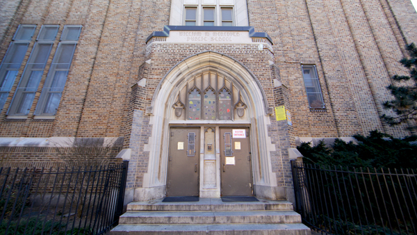 Meredith Elementary School, located on 5th and Fitzwater streets in Philadelphia. (Emma Lee/WHYY) 