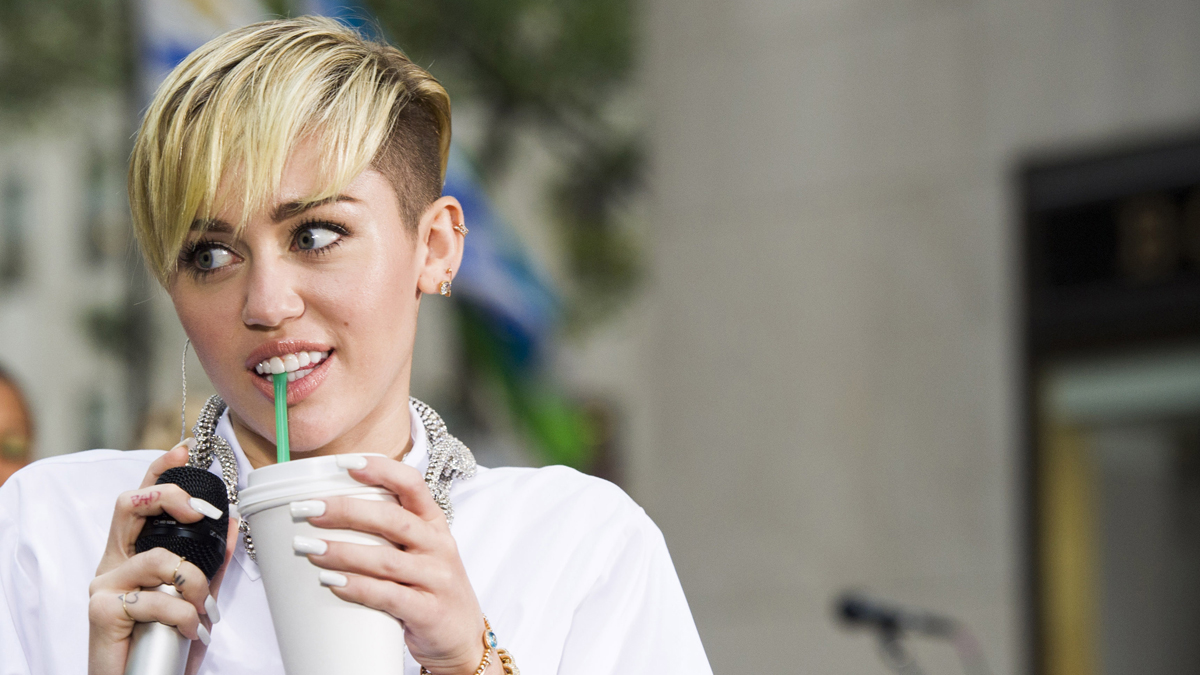  Miley Cyrus rehearses for her performance on NBC's 