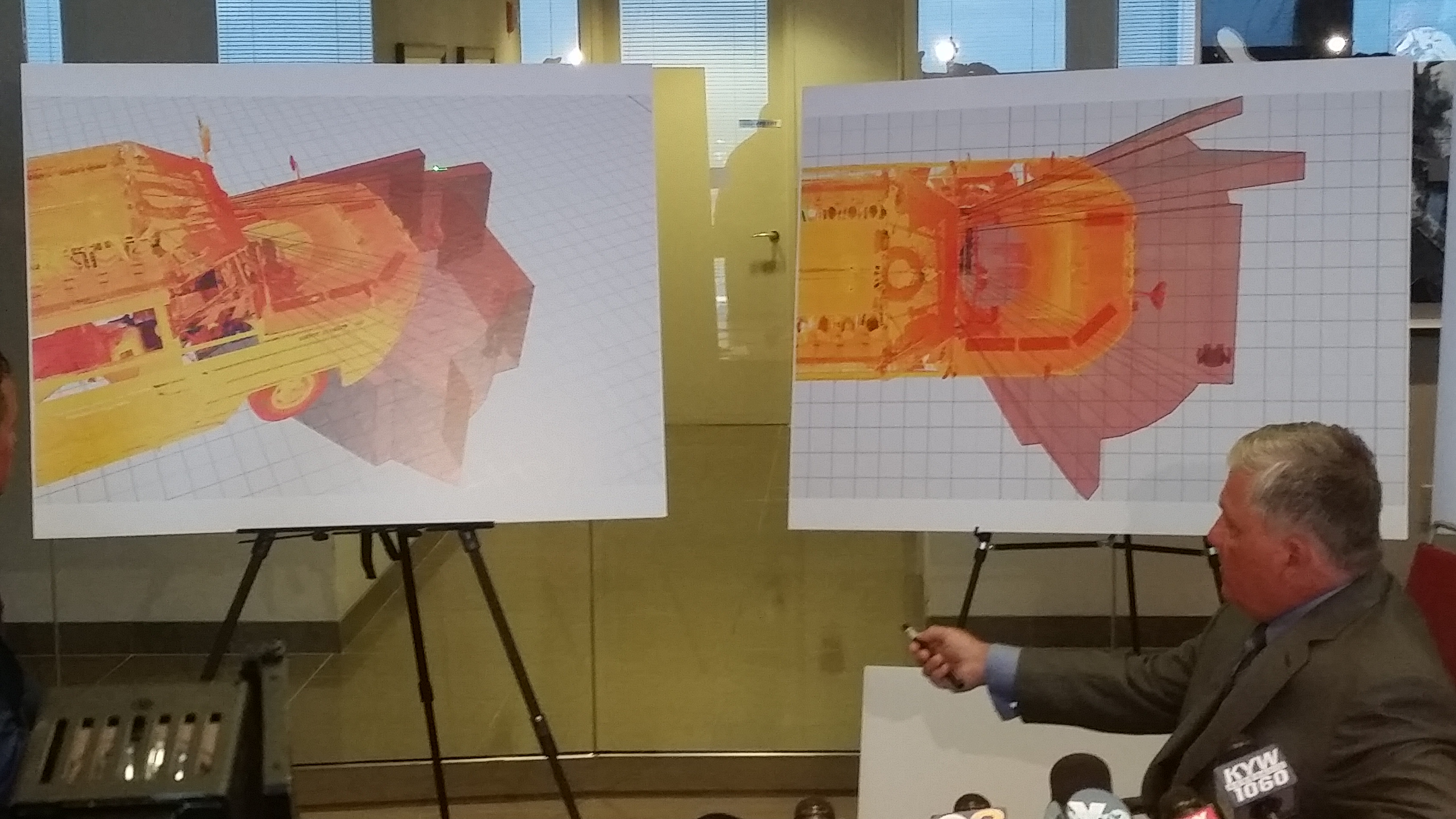  Attorney Robert Mongeluzzi displays high-tech renderings of a  duck boat's blind spot. (Tom MacDonald/WHYY)  