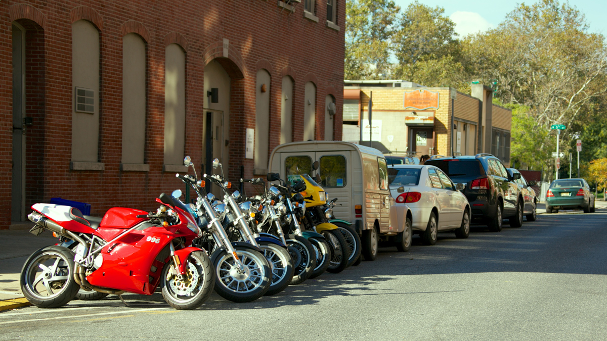  The Spare Parts Co. at 406 Vine St. has had many problems with sidewalk parking and the Philadelphia Parking Authority. (Nathaniel Hamilton/for NewsWorks) 