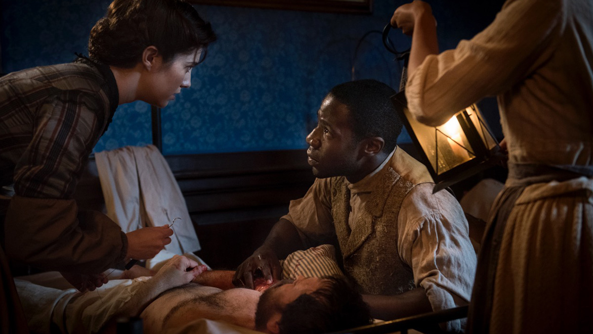  Nurse Phinney (Mary Elizabeth Winstead) and  Samuel Diggs (McKinley Belcher III) attend to a patient in 