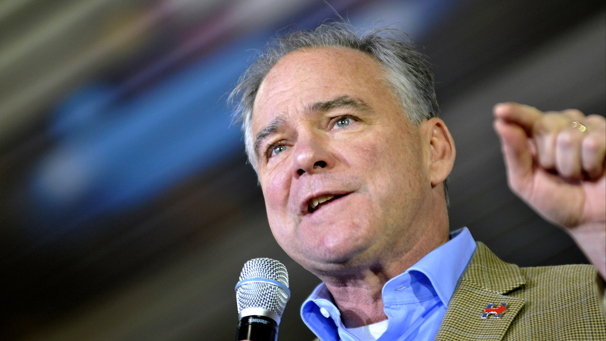 Democratic presidential nominee for Vice President Tim Kaine rallies at Sheet Metal Workers Local Union 19 Hall in Philadelphia, on Wednesday. (Bastiaan Slabbers for NewsWorks)