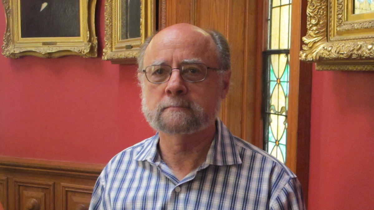  Raymond Castro, senior policy analyst for New Jersey Policy Perspective, says it's important to simplify the renewal process for New Jersey residents who signed up for the Family Health program through the Affordable Care Cat. (Phil Gregory/WHYY) 