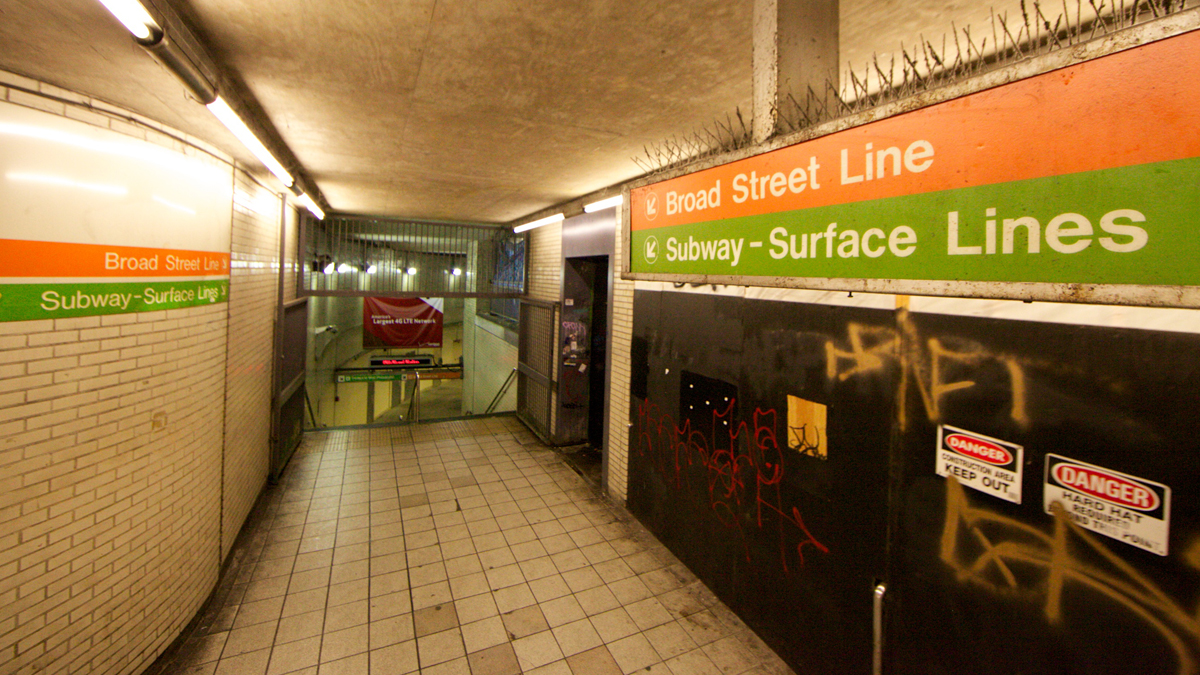  Officials with SEPTA say they are exploring whether Philadelphia's increasingly robust night life could support extending service that now ends at midnight (Nathaniel Hamilton/for NewsWorks) 