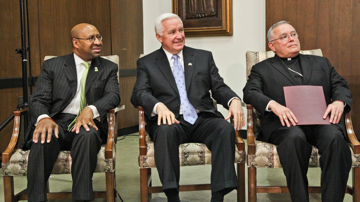  Philadelphia Mayor Michael Nutter, Pa. Governor Tom Corbett, and Archbishop Charles Chaput's private meeting with Pope Francis scheduled for Wednesday was canceled. (Kimberly Paynter/WHYY) 