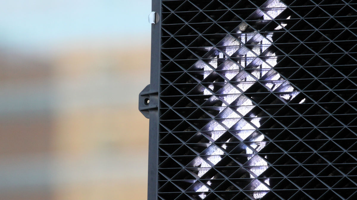 (pedestrian walk signal photo via Lehnerer/BigStock.com)