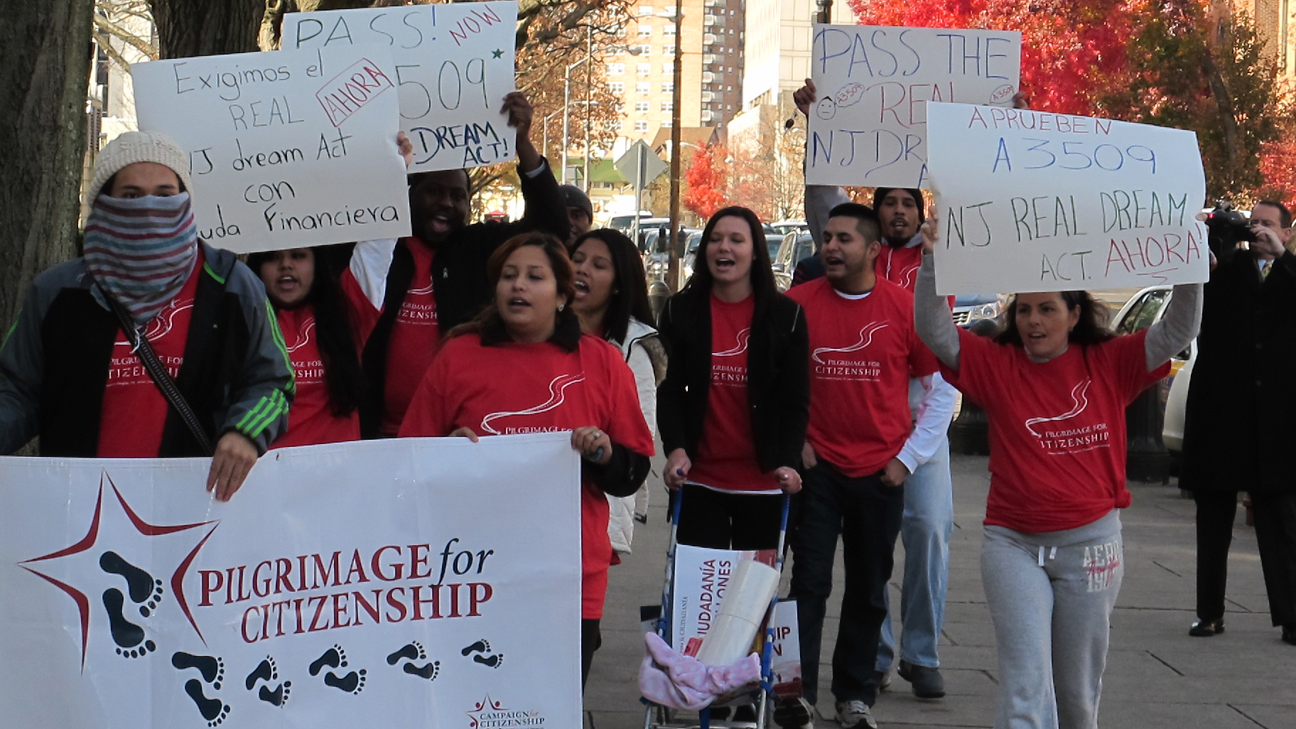  Undocumented students travel to New Jersey Statehouse to push for passage of the Dream Act (Phil Gregory/for NewsWorks) 