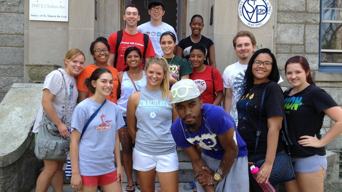  Students from the Chestnut Hill College LENS program. (Courtesy of Ryan Murphy, Chestnut Hill College) 