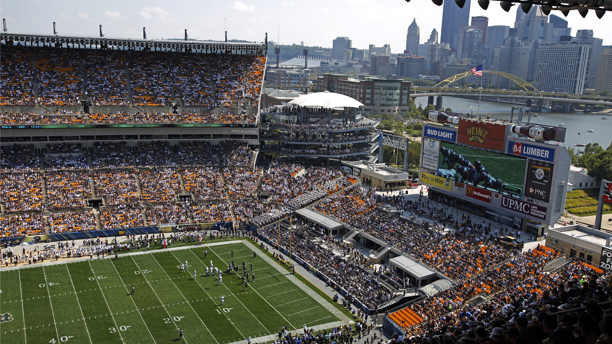 University of Pittsburgh play Penn State at Heinz Field during the first half of an NCAA college football game in Pittsburgh. (AP Photo/Gene J. Puskar)