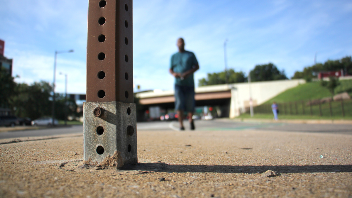 Pole stumps