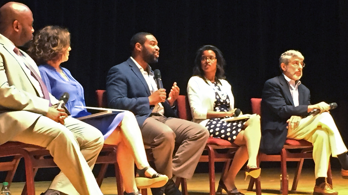 City and national leaders discuss how federal policy can affect poverty during forum at Temple University. (Aaron Moselle/WHYY)
