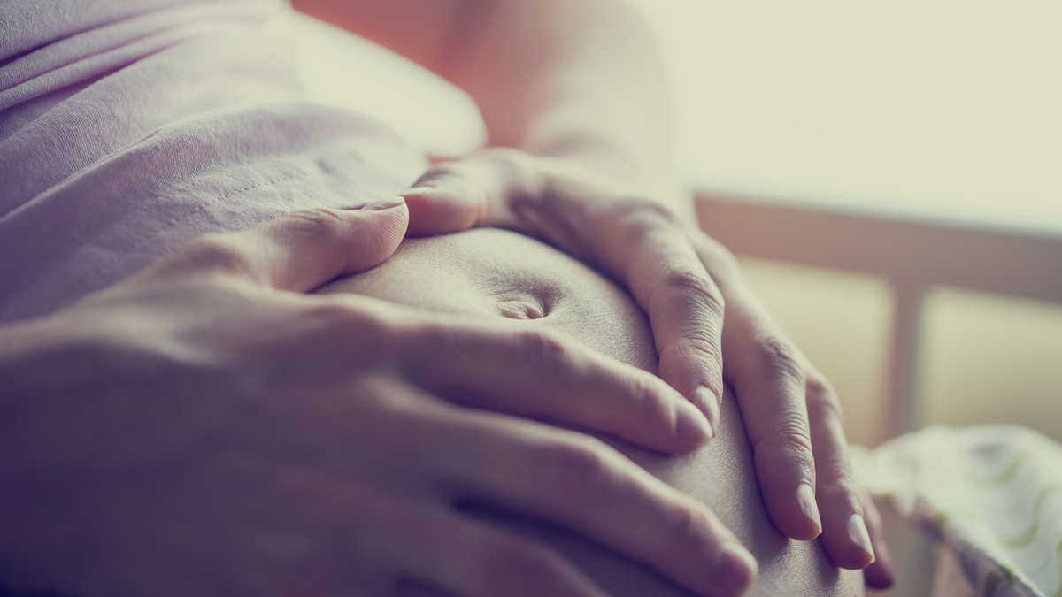 Photo of expecting mother via (<a href=