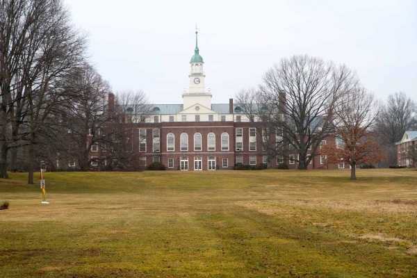 Fuld Hall at the Institute for Advanced Study in Princeton. The Institute wants to build faculty housing on ground where the Battle of Princeton was fought. (Emma Lee/for Newsworks)