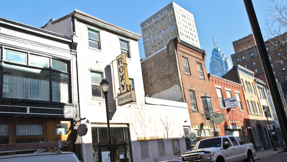  The Roxy Theater in Center City is open and now showing first run features. (Kimberly Paynter/WHYY) 