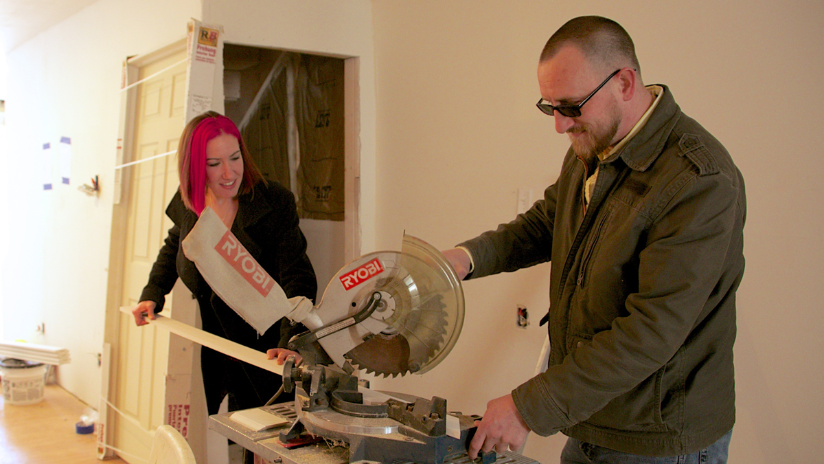  Rusty Doll and Lisa Sipes work together on their remodeling project (Nathaniel Hamilton/for NewsWorks) 