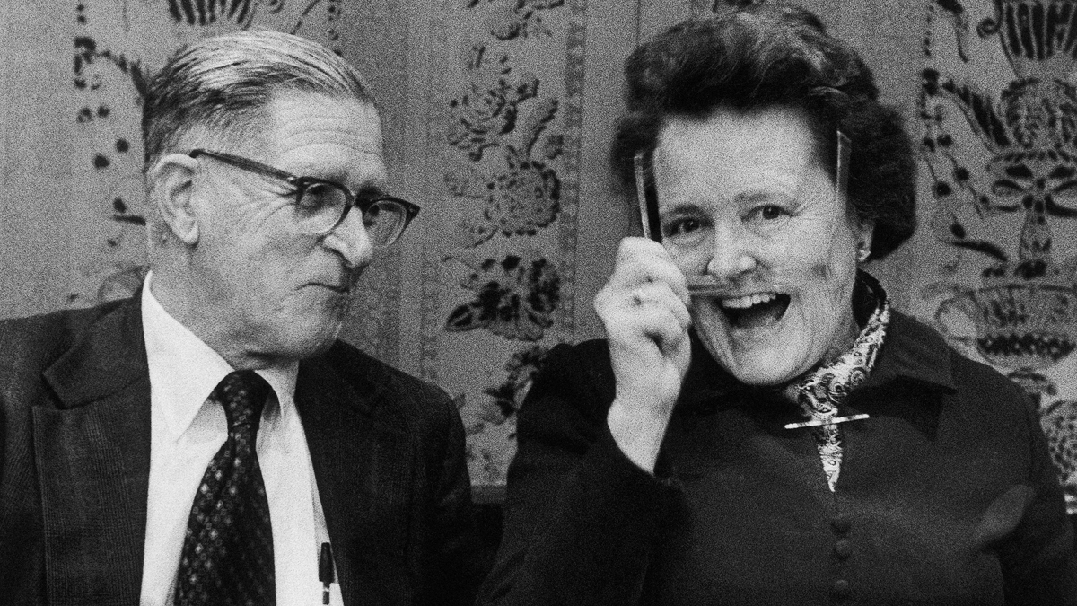  Ruth Patrick is shown in 1975 at the age of 67 talking about her selection as that year's winner of the John and Alice Tyler Ecology Prize. With her is smog expert A.J. Haagen-Smit, one of the year's co-winners. She was chairman of Philadelphia's Academy of Natural Sciences at the time. (AP Photo/George Brich, file) 
