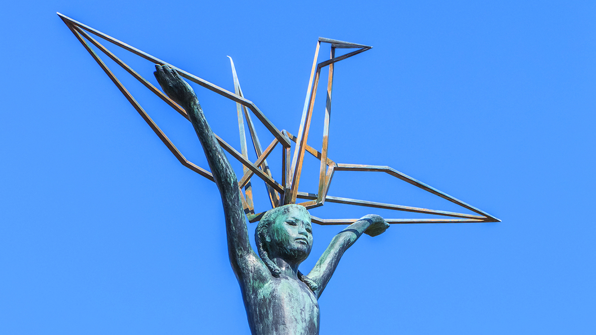 This statue of Sadako Sasaki