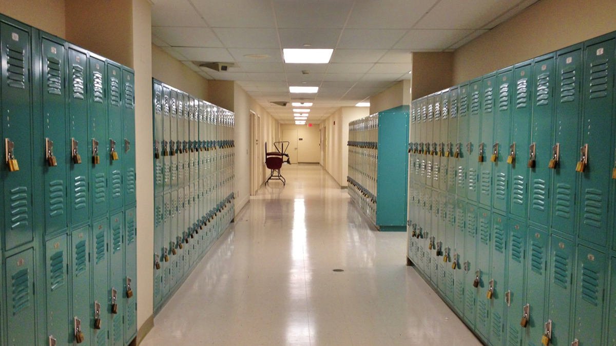  <a href=’http://www.shutterstock.com/pic-121588291/stock-photo-locker-room.html’> Shutterstock.com </a>