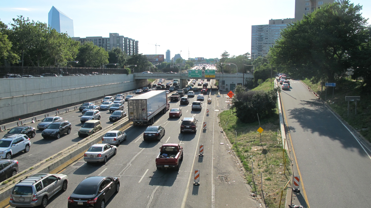 Vine Street Expressway  (Ashley Hahn/Plan Philly)