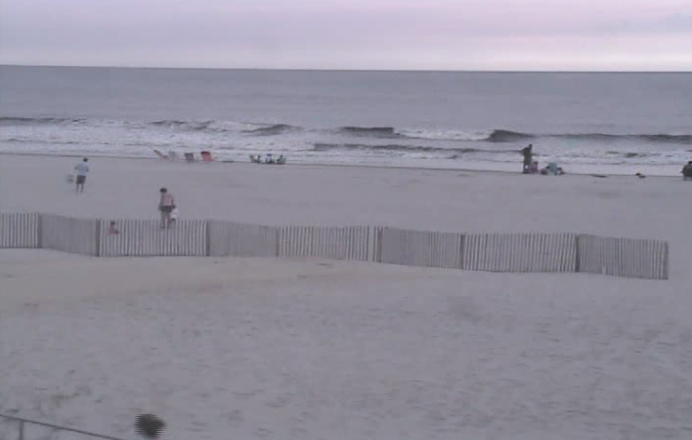  Ocean City, NJ at 10:09 a.m. today. (Image: TheSurfersView.com)  