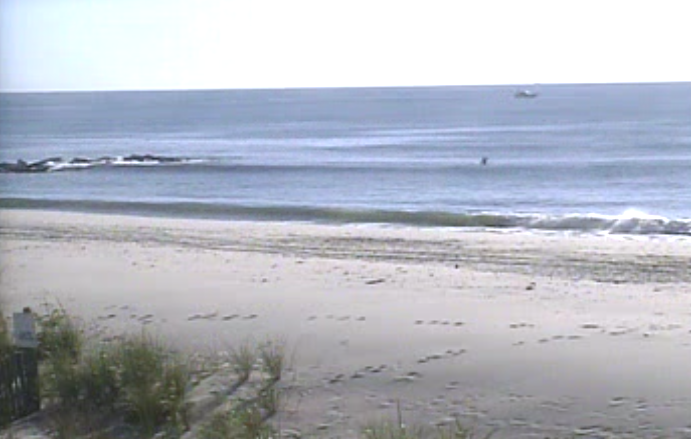  Beach Haven at about 9:15 today. (Image: TheSurfersView.com) 