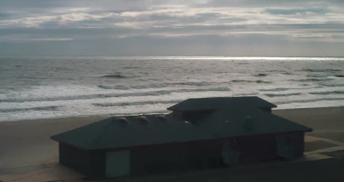  Loch Arbour around 10 a.m. Saturday. (Image: TheSurfersView.com) 