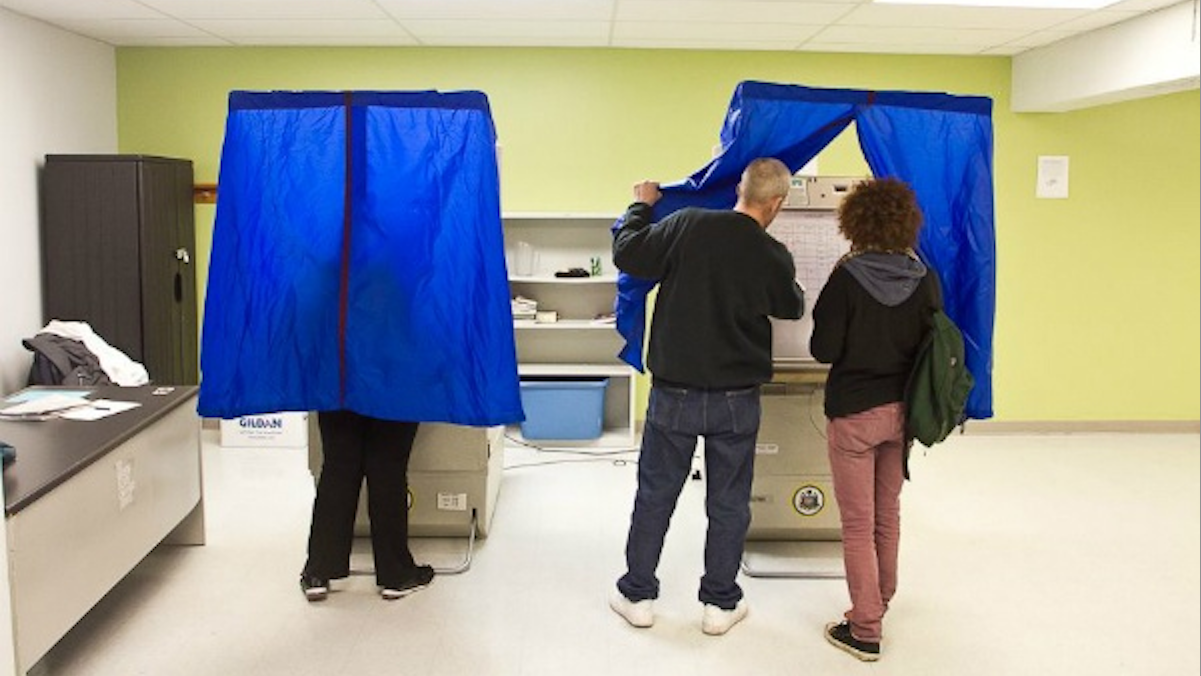  In Philadelphia, we will decide on our City Controller, District Attorney, six Common Pleas Court Judges, three Municipal Court Judges, a Judge of Elections and an Inspector of Elections. (File art, Bas Slabbers/for NewsWorks) 